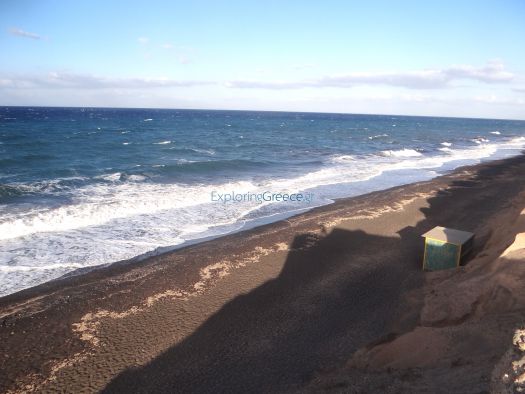 Paradeisos beach