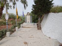 Santorini - Vourvoulos - Monument